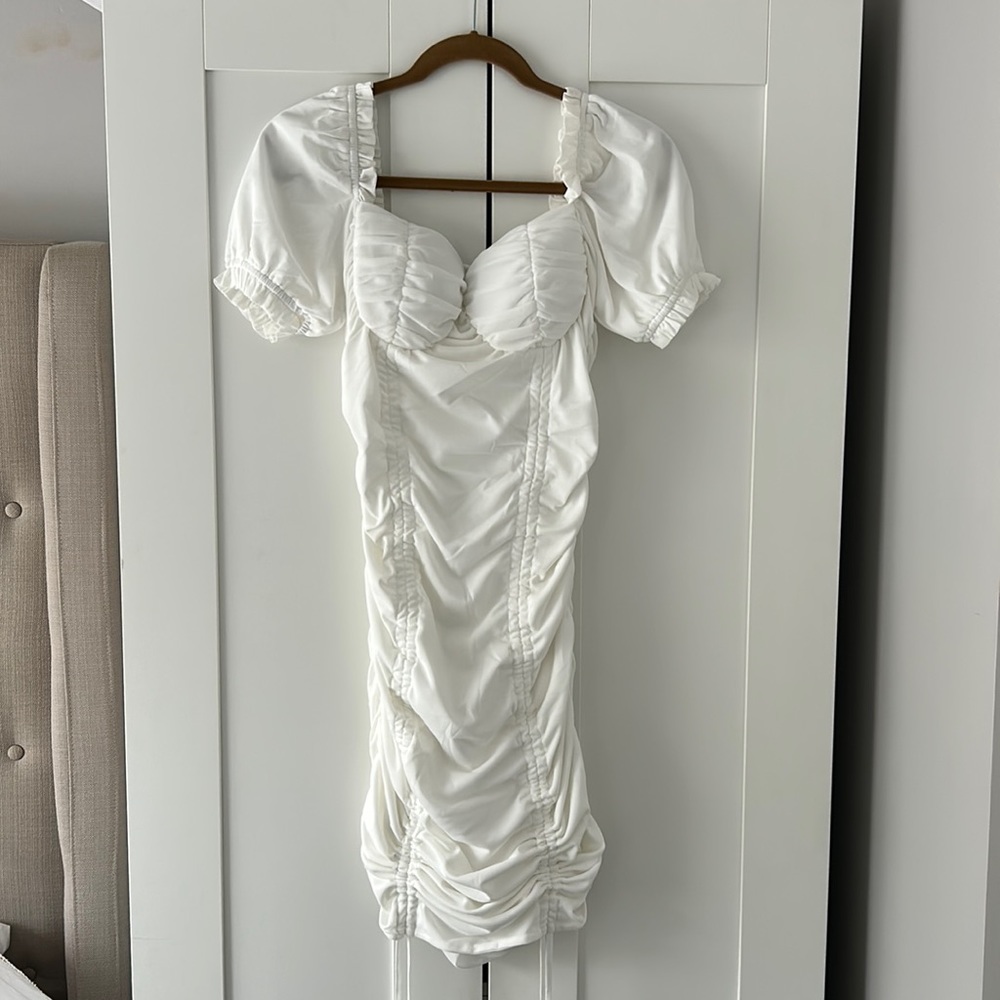White ruffle puff sleeve scrunch mini dress